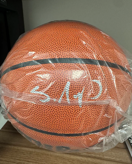 Shawn Kemp Autographed Wilson Basketball