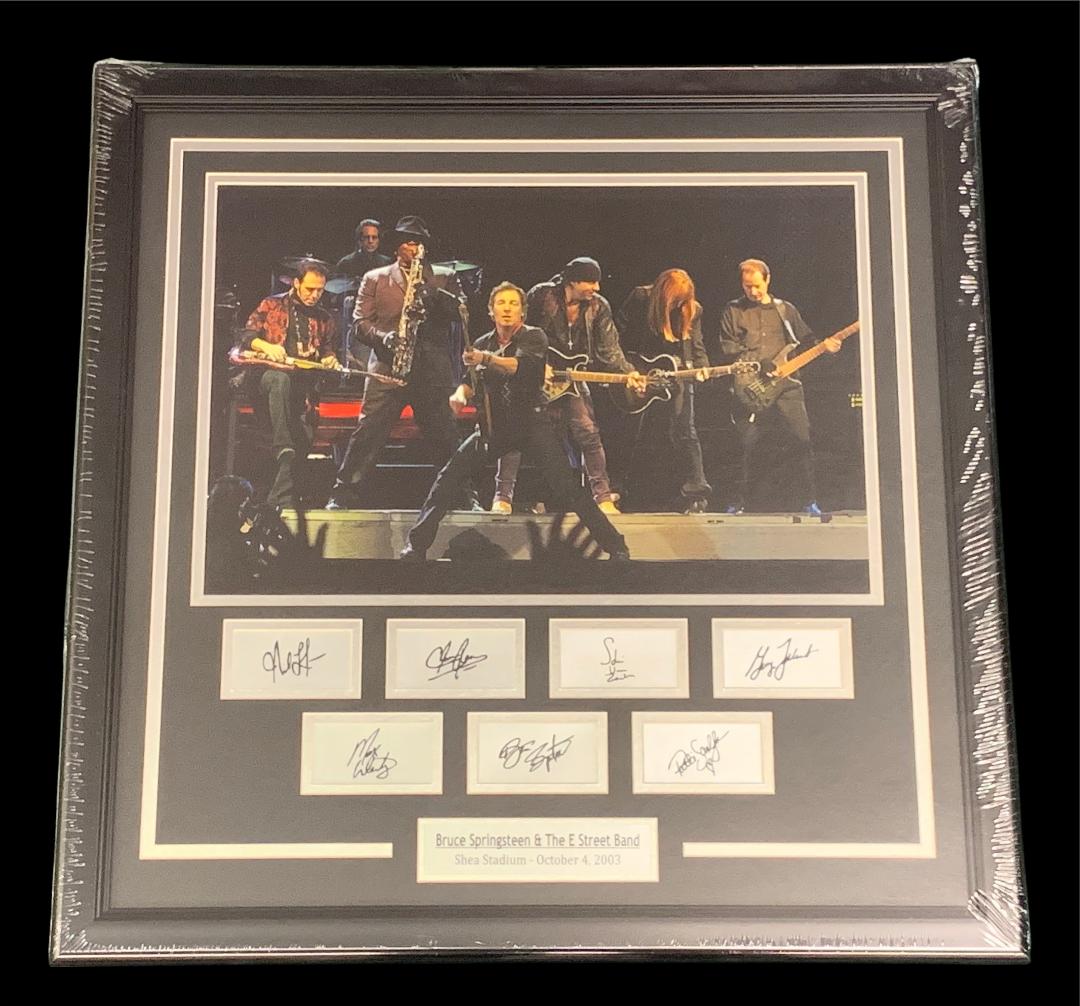 BRUCE SPRINGSTEEN & THE S TREET BAND 12X18 W/ LASER ENGRAVED SIGNATURE