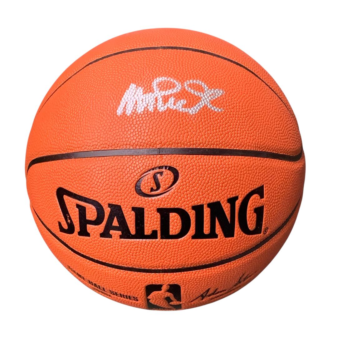 MAGIC JOHNSON SIGNED SPALDING NBA BASKETBALL
