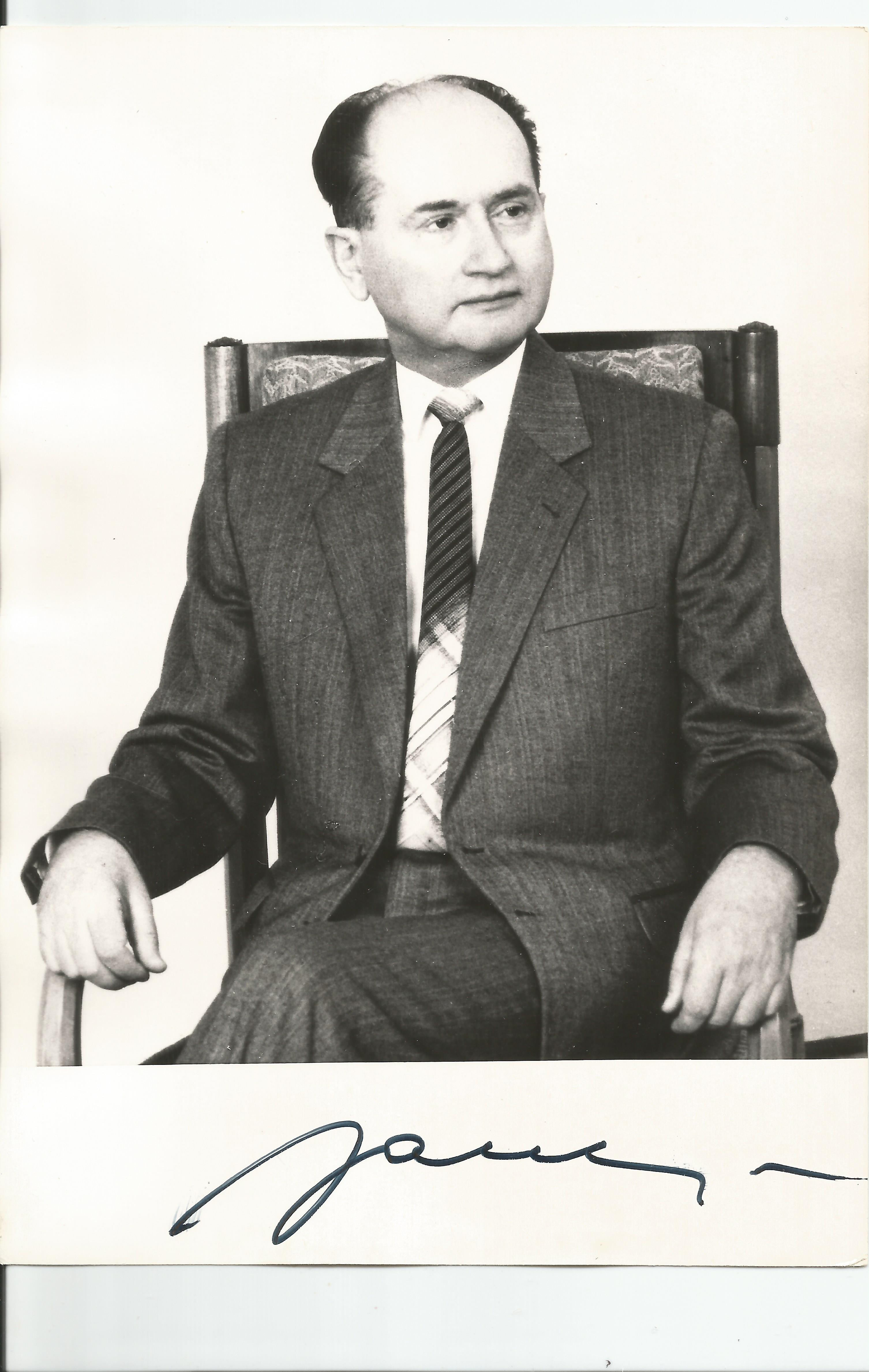 Wojeiech Jaruzelski Polish Leader