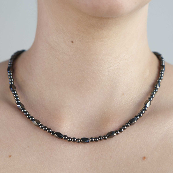 Twist - All Magnet Necklace or Choker