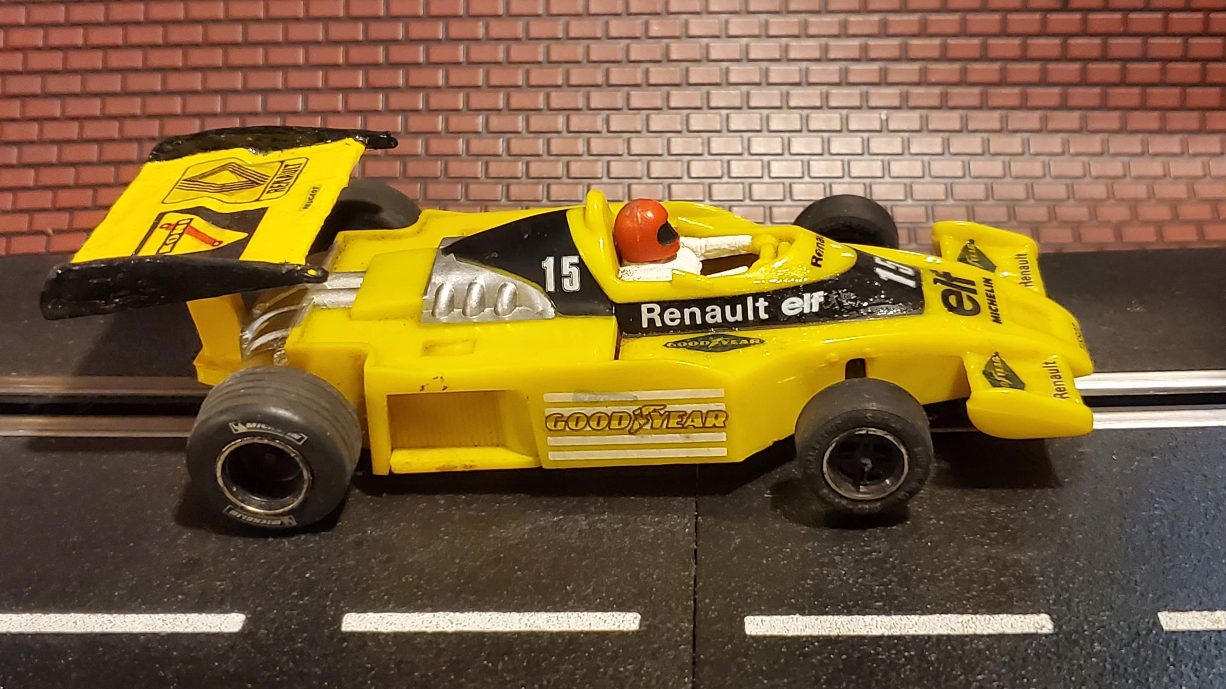 Renault Elf Formula One Slot Car #15 C-134 1/32 Scale