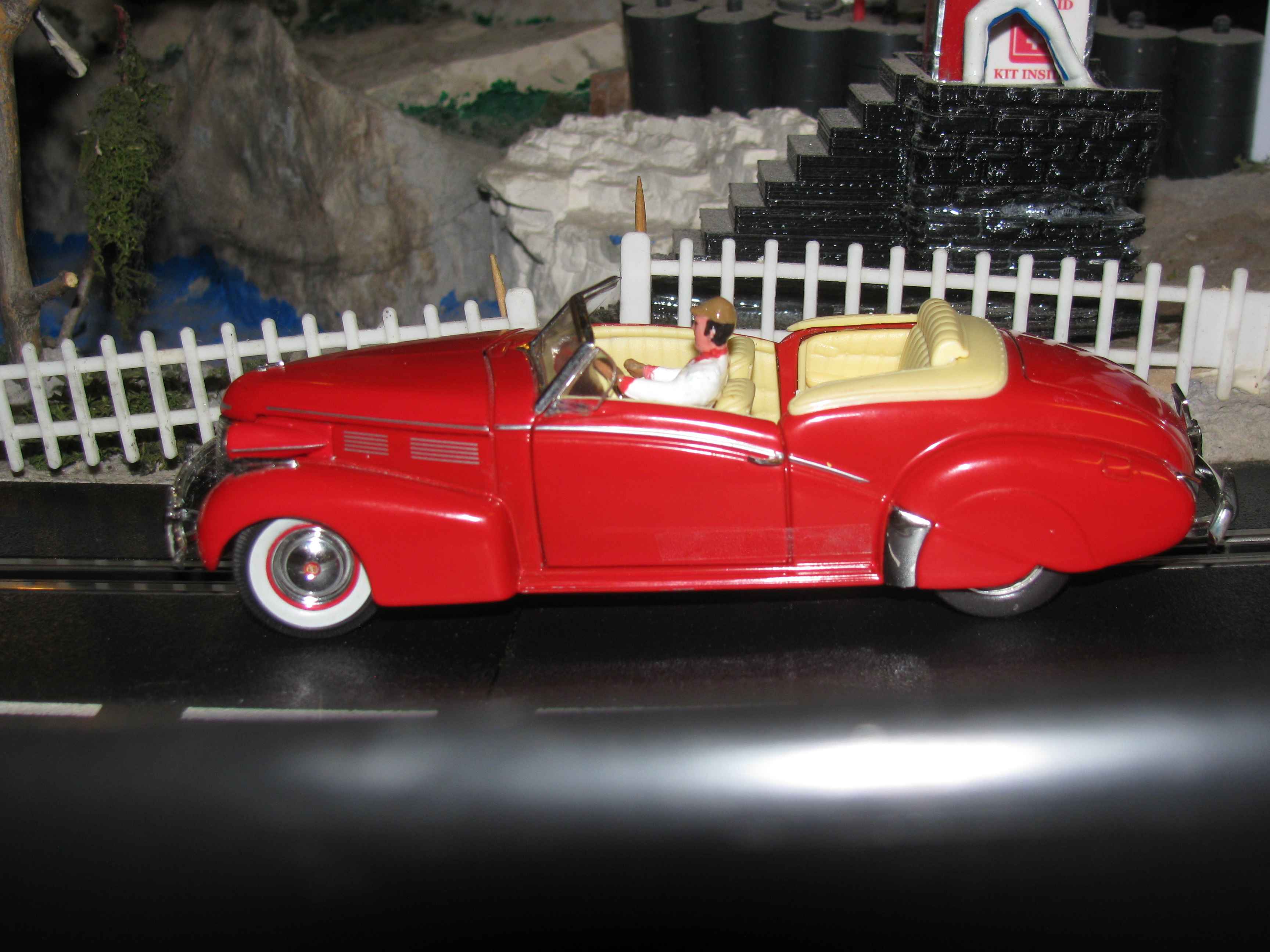 *SOLD* * Sale * 1940 Cadillac Custom Convertible Slot Car 1:32 Scale