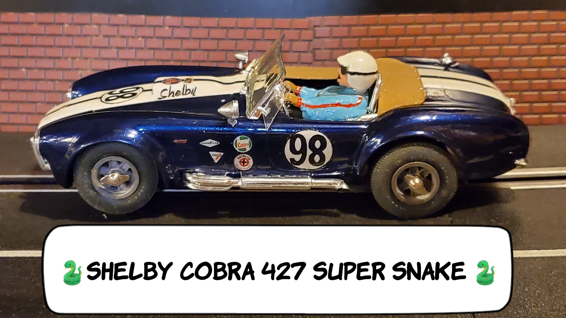  * SOLD * Shelby Cobra 427 Super Snake Slot Car 1:24 Scale Car 98 in Blue